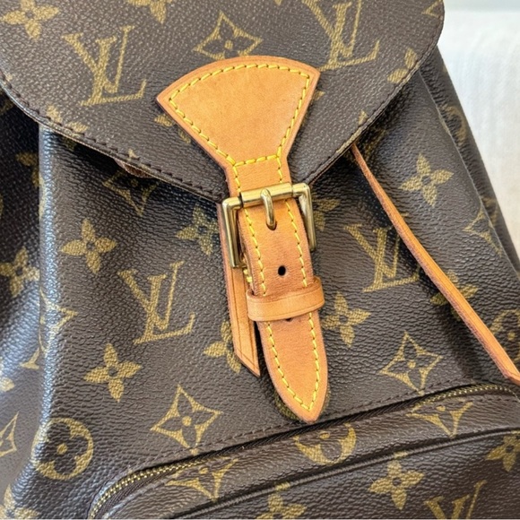 LOUIS VUITTON Monogram Montsouris PM Backpack - Picture 3 of 15